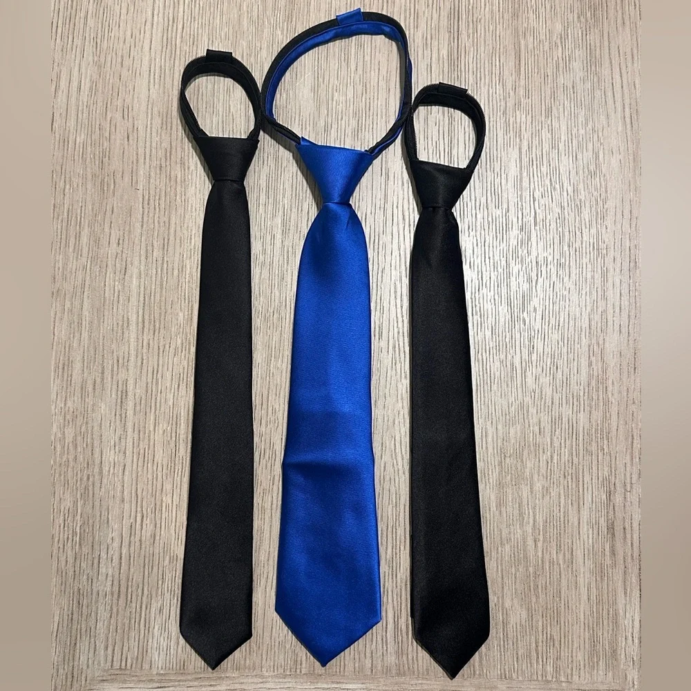 Set of 5 Kids Adjustable Zipper Ties in Blue(2.5”W), Black(2”W) and Red(2”W)